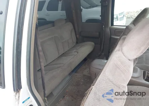 1998 Chevrolet K1500 Fleetside/Silverado Fleetside/Sportside from USA, damaged, VIN 2GCEK19R3W1206563